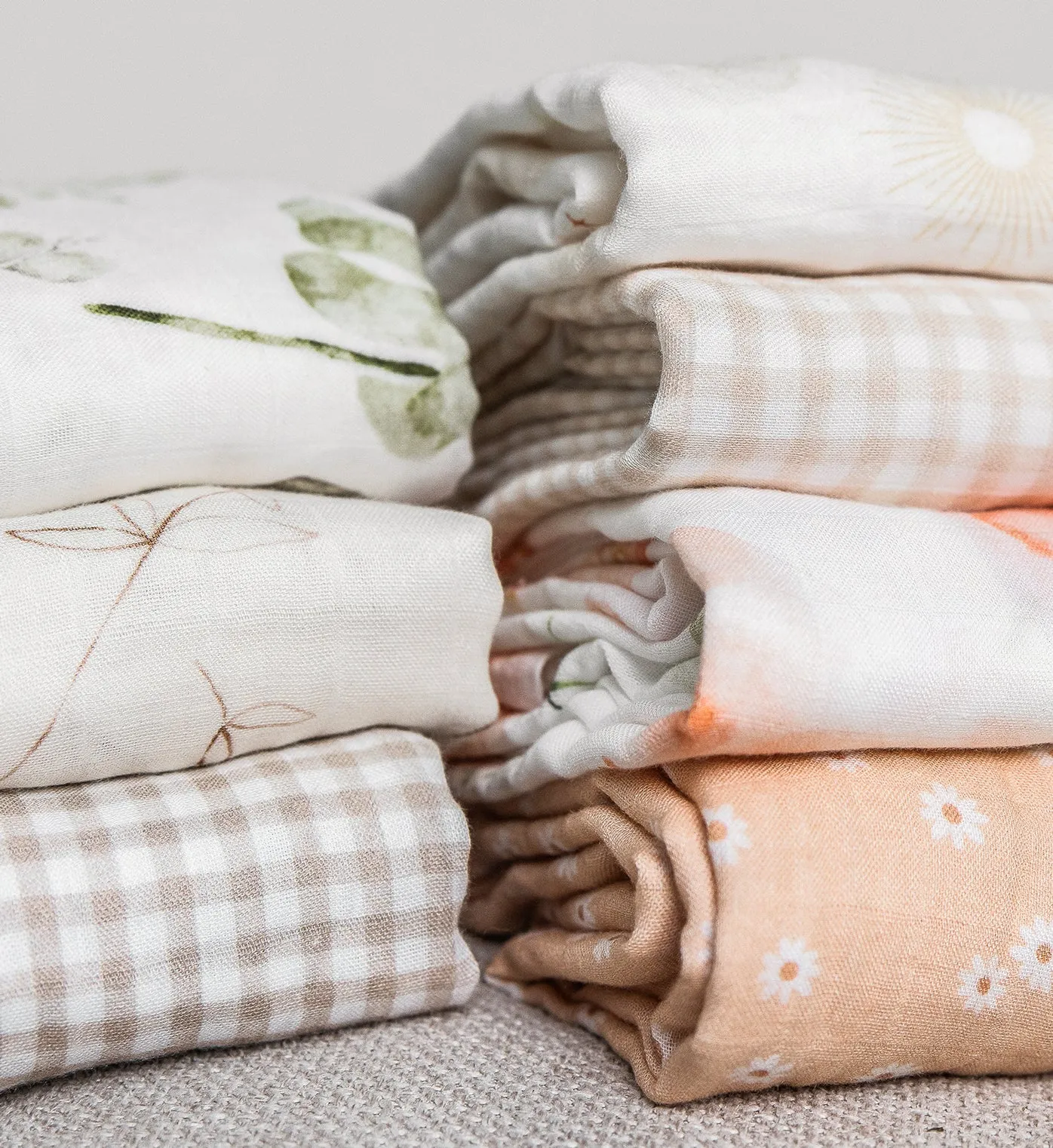 Emma Kate Co. Baby Swaddle - Peony